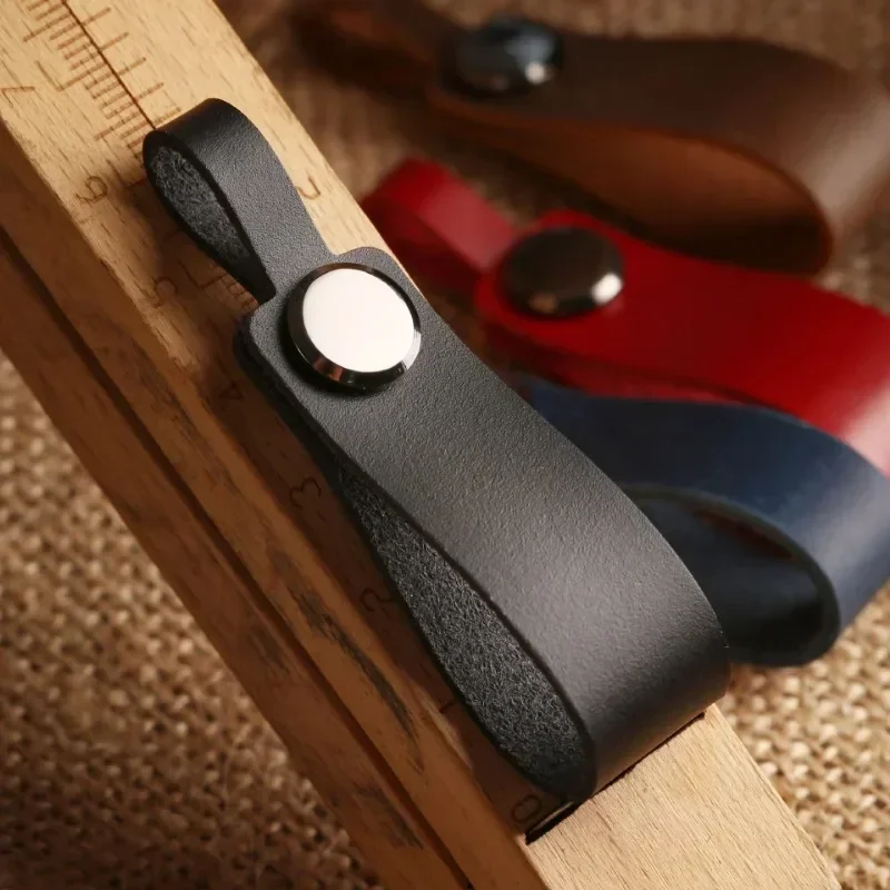 Chaveiro de couro genuíno com  - Leatherwork Keychain avaliação e preço
