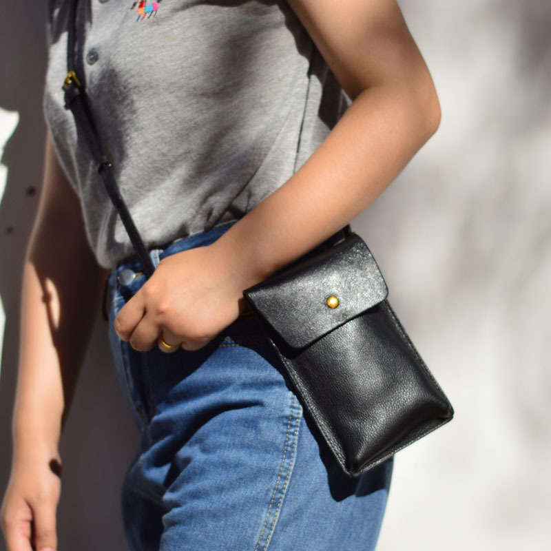 AETOO-Bolsa Crossbody para cel - Leatherwork Rivets avaliação e preço