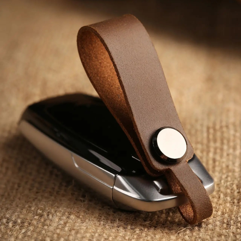 Chaveiro de couro genuíno com  - Leatherwork Keychain avaliação e preço